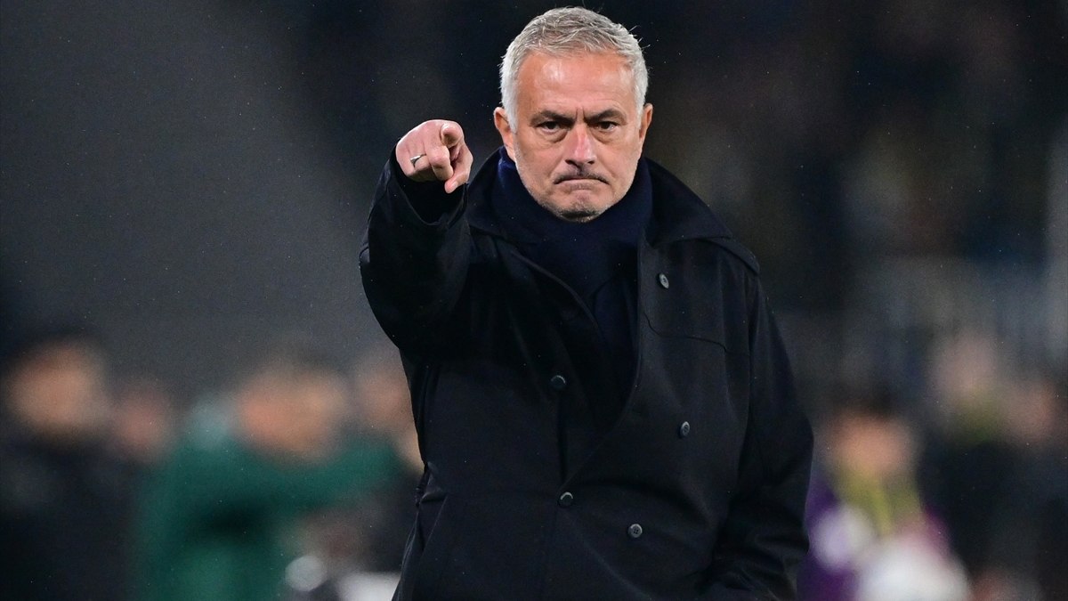 Jose Mourinho: Bronckhorst’a yapılan şeyi bana yapmayın