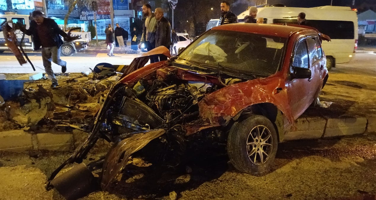 Elazığ’da feci kaza: 1’i ağır 5 yaralı