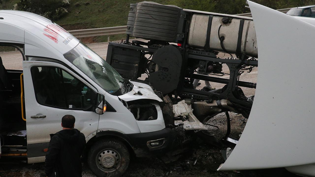 Bayram tatilinin ilk 6 günü trafik kazalarında 57 kişi hayatını kaybetti